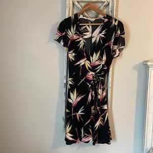 Floral wrap dress EUC